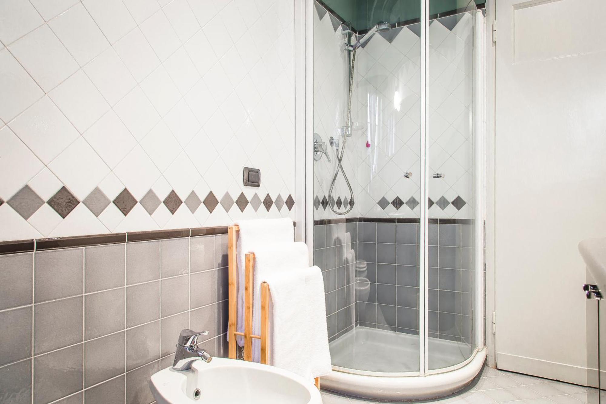 Margreth Apartment มิลาน ภายนอก รูปภาพ